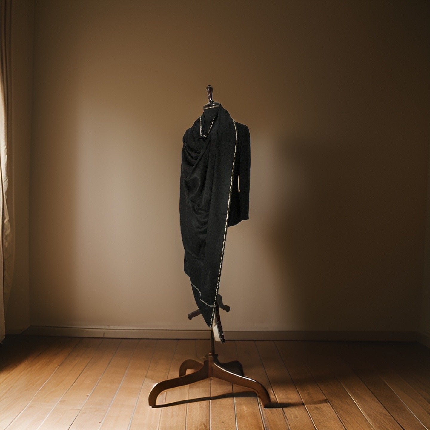 CONTRAST BORDER LOHI