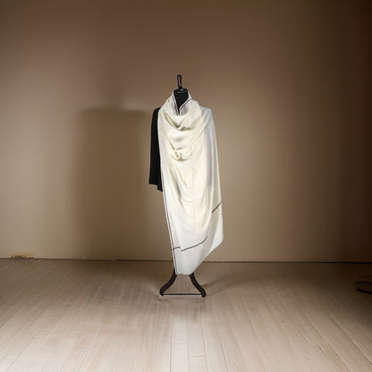 CONTRAST BORDER LOHI